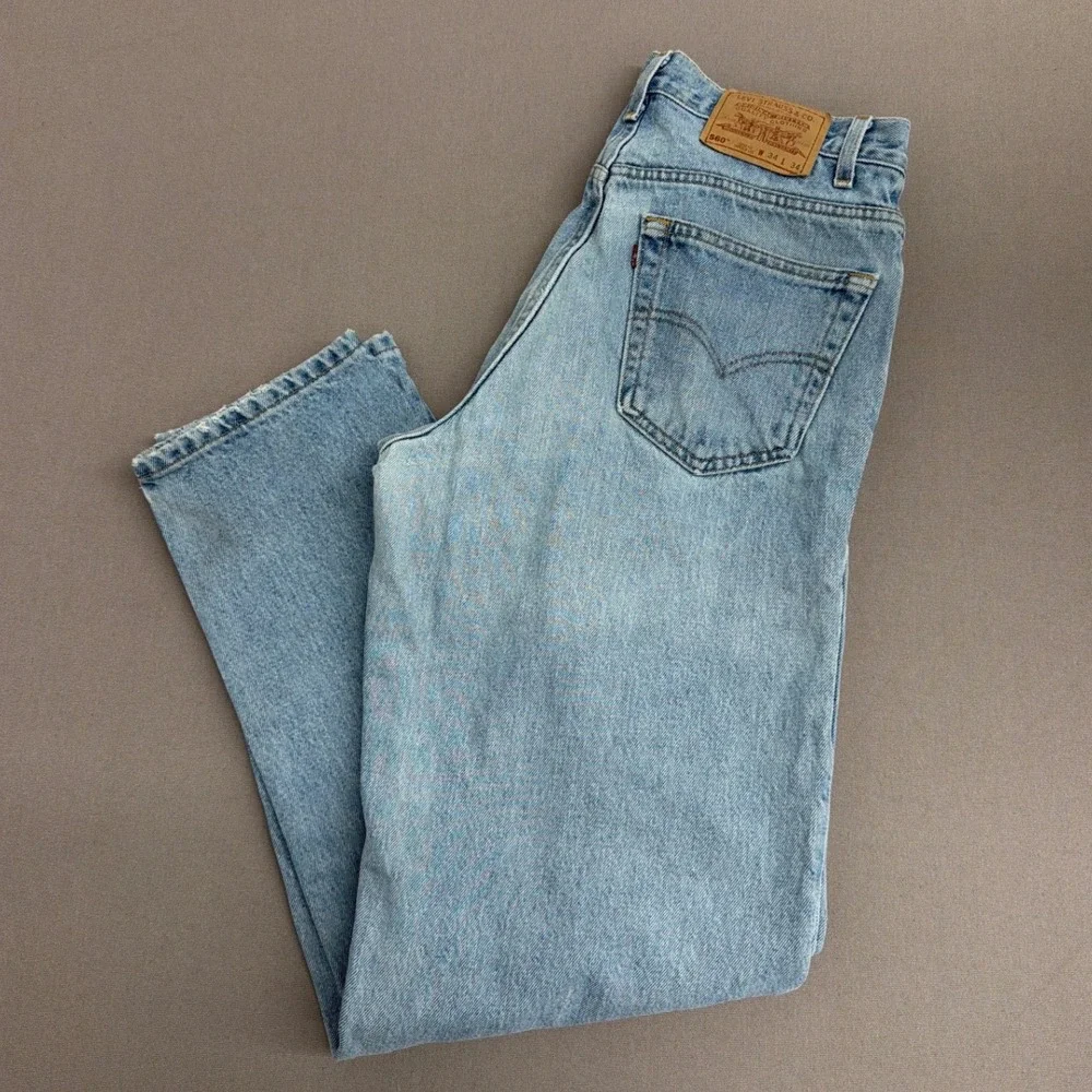 Levis 560 Comfort Fit Jeans Mens 34x34 Light Wash Blue Denim Tapered Leg Loose
